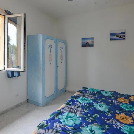 3 Bedroom Cozy In إمبيريا