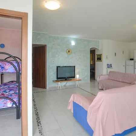 3 Bedroom Cozy In