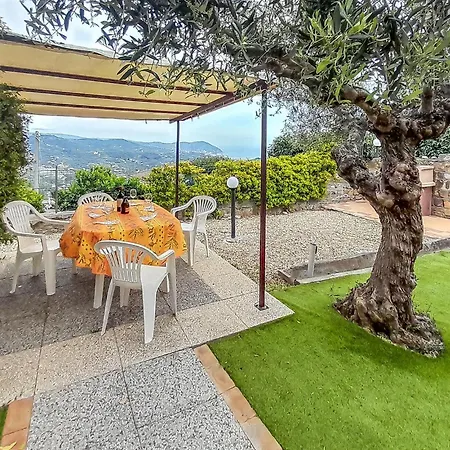 In With Kitchen Apartment Imperia